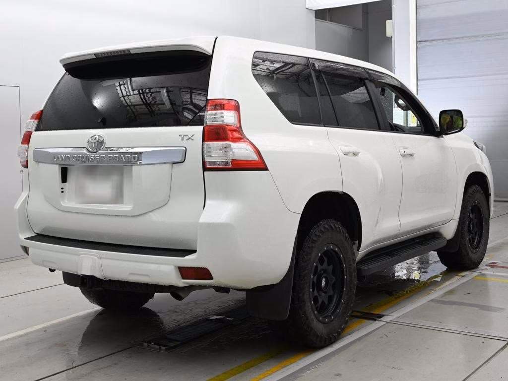 TOYOTA LAND CRUISER PRADO