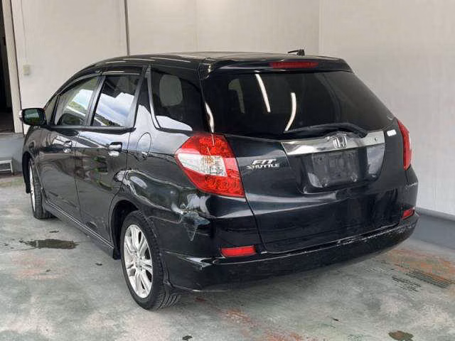 HONDA FIT SHUTTLE