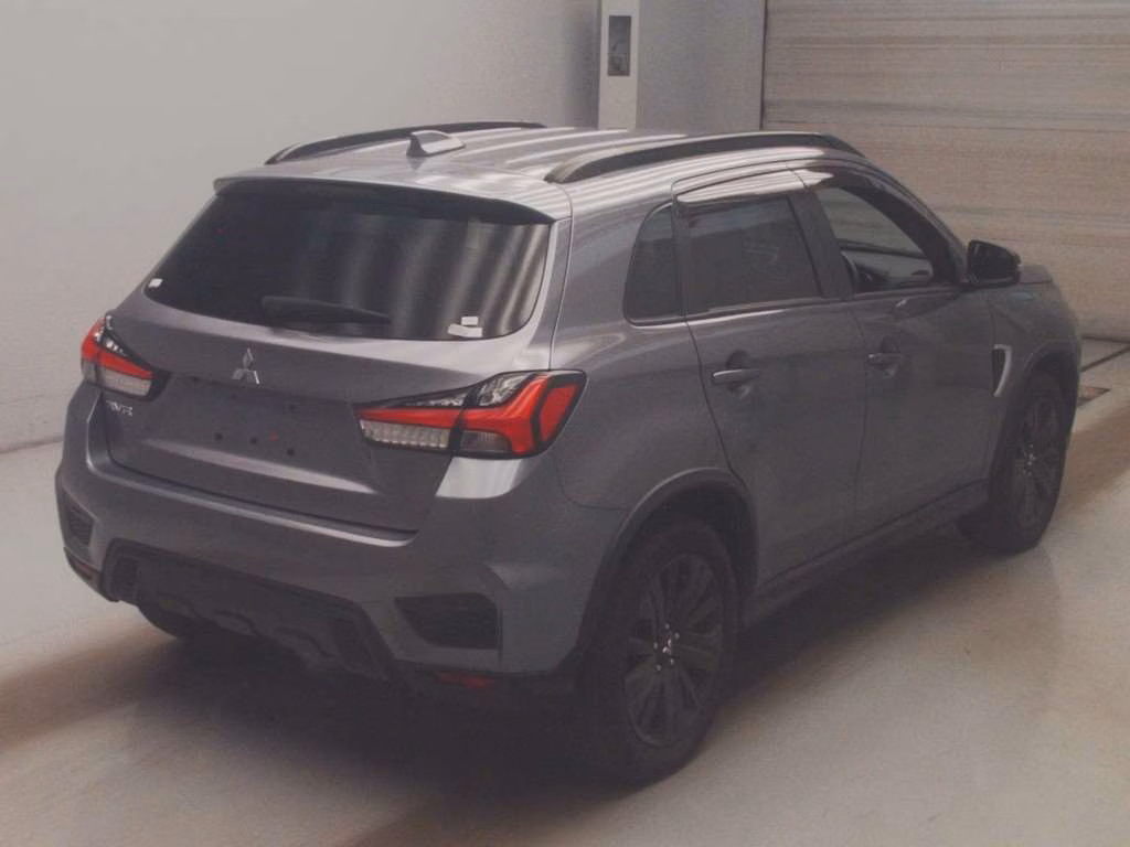 MITSUBISHI RVR