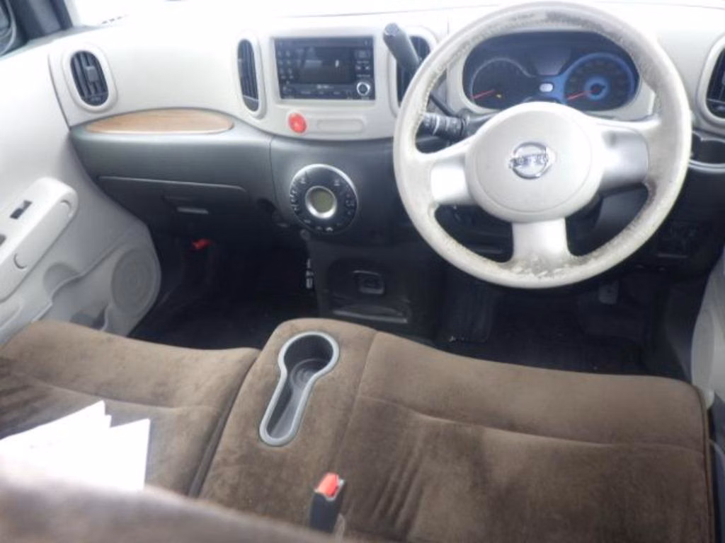 NISSAN CUBE