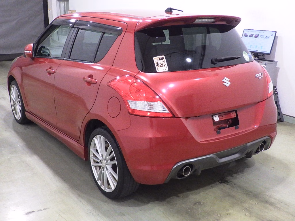 SUZUKI SWIFT