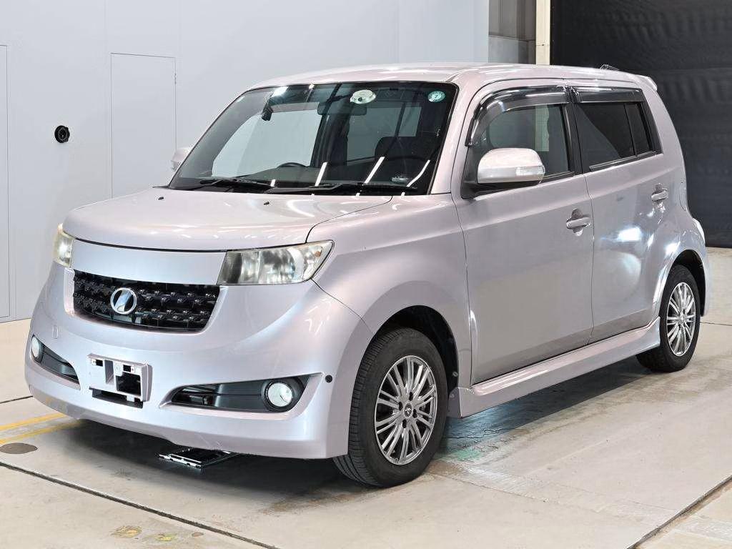 TOYOTA BB