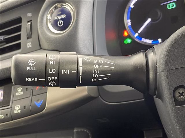 LEXUS CT200H