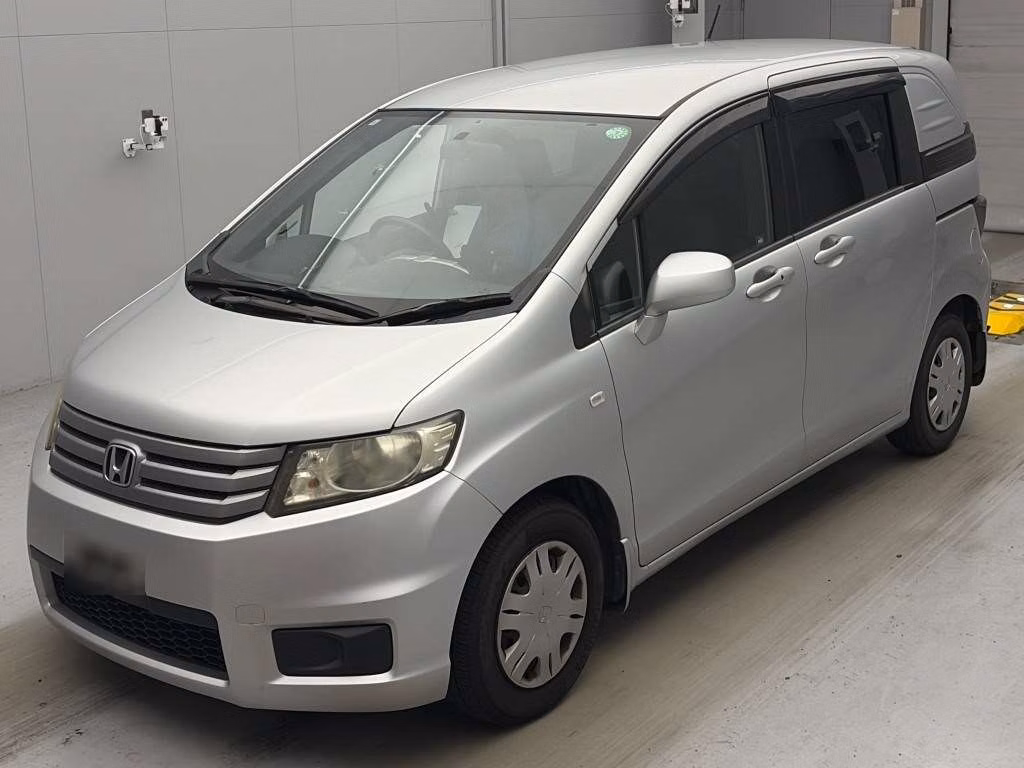 Honda Freed Spike