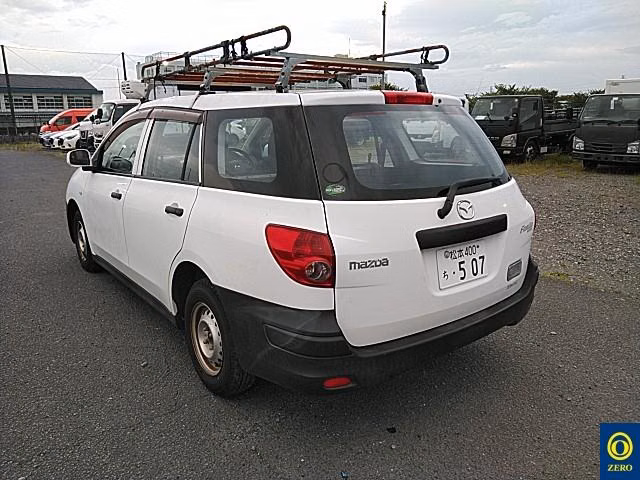 MAZDA FAMILIA