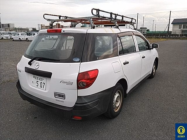 MAZDA FAMILIA