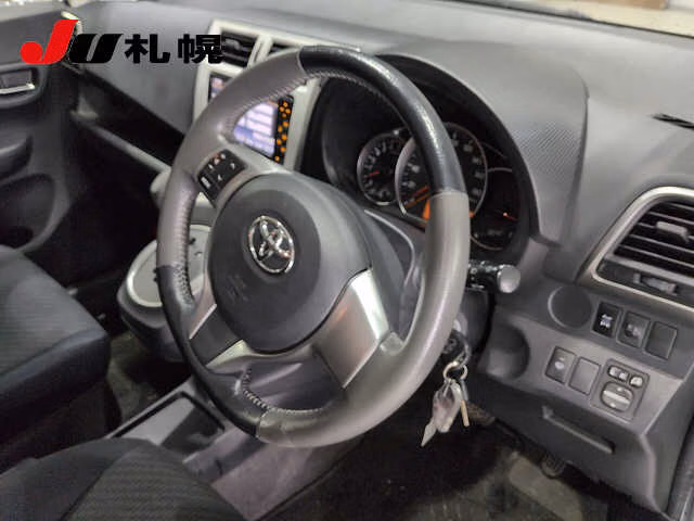 TOYOTA RACTIS