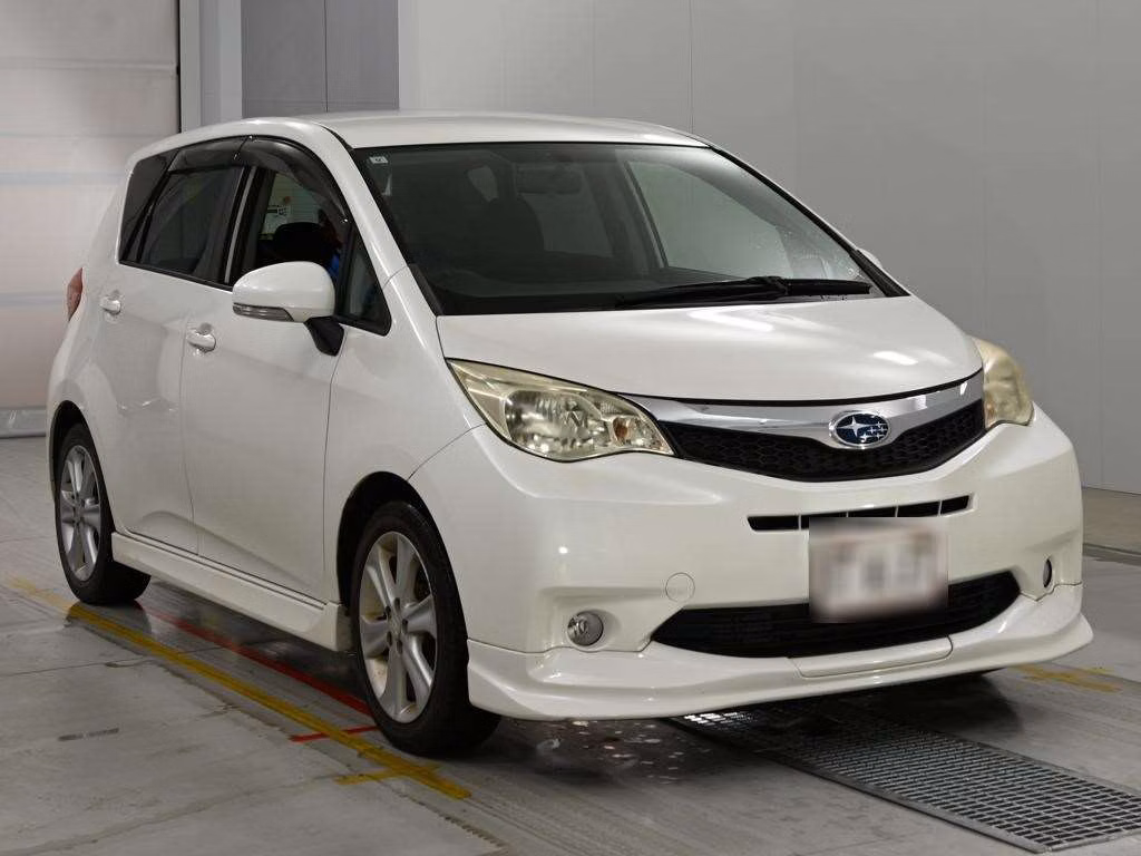 SUBARU TREZIA
