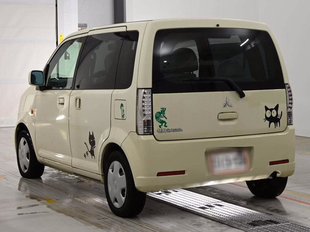 MITSUBISHI EK WAGON