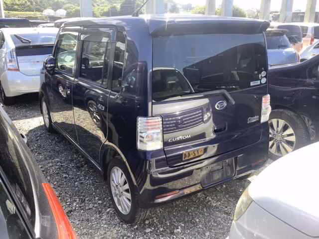 DAIHATSU MOVE CONTE