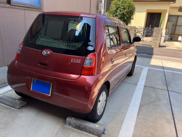 DAIHATSU ESSE