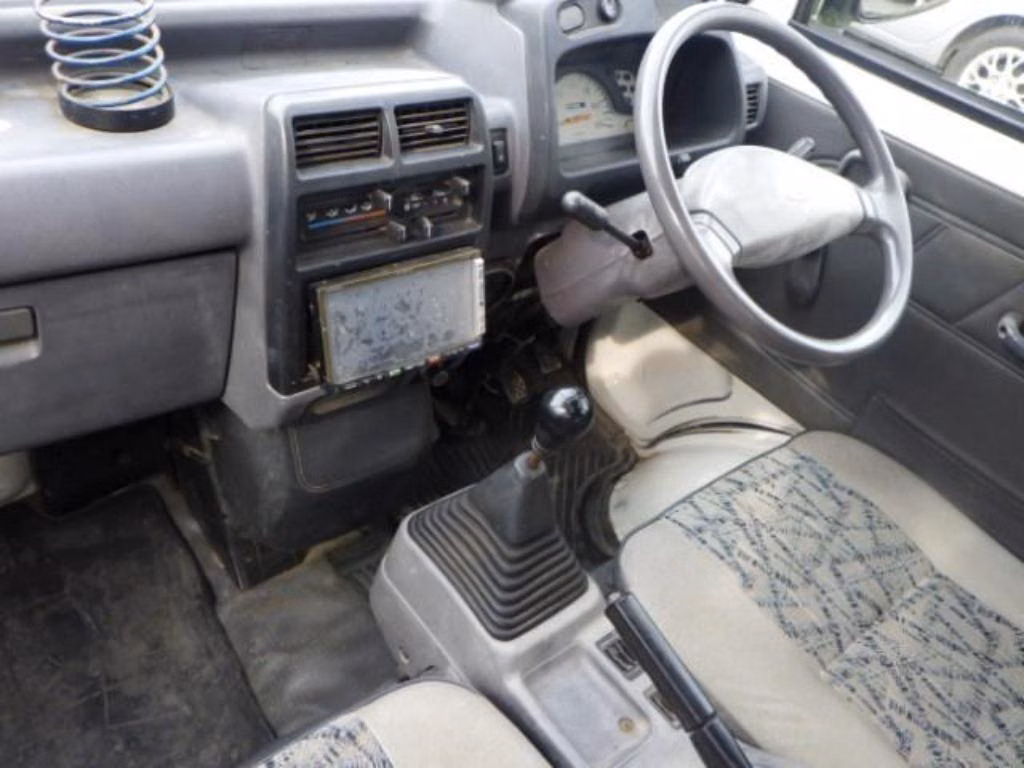 MITSUBISHI MINICAB