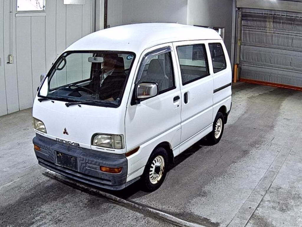 MITSUBISHI MINICAB
