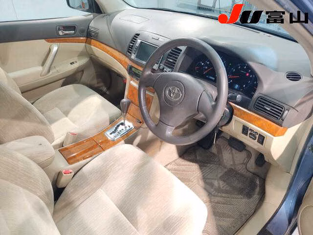 TOYOTA PREMIO