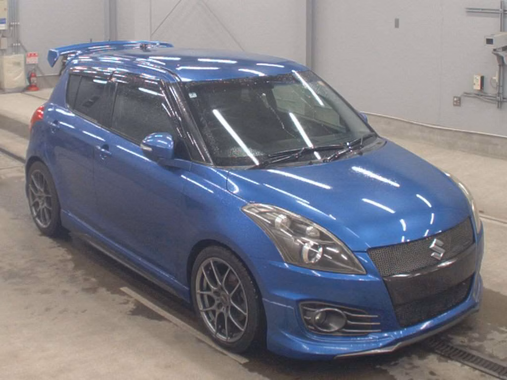 SUZUKI SWIFT
