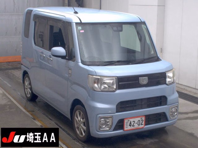 DAIHATSU WAKE