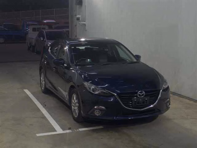 MAZDA AXELA