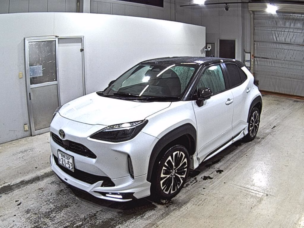TOYOTA YARIS CROSS
