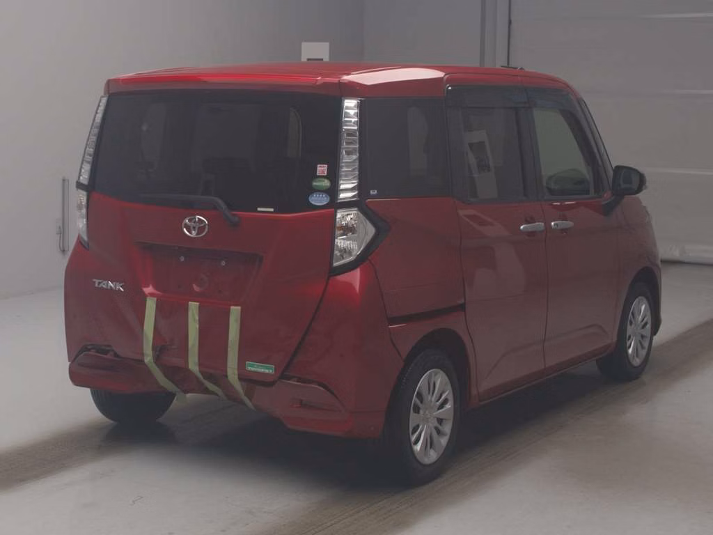TOYOTA TANK