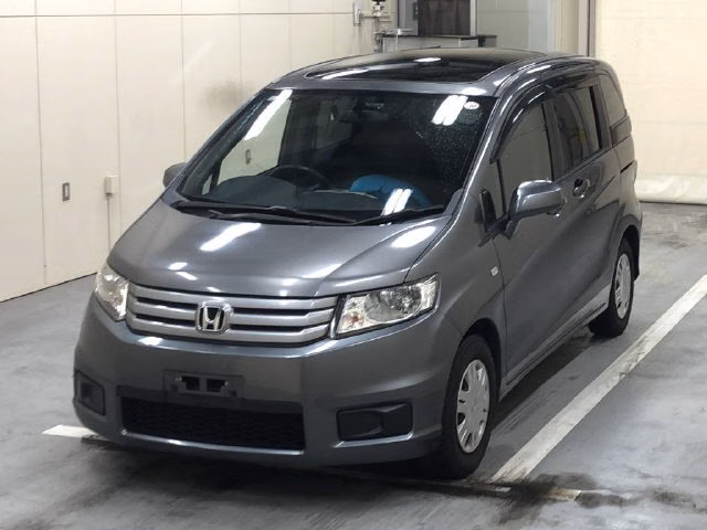 HONDA FREED SPIKE