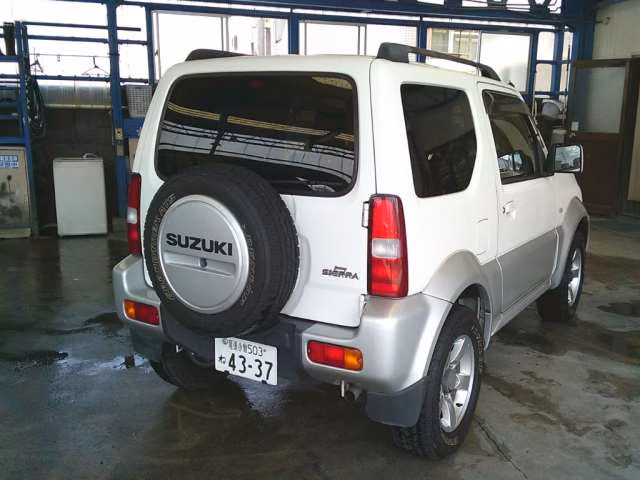 SUZUKI JIMNY SIERRA