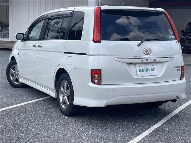 TOYOTA ISIS