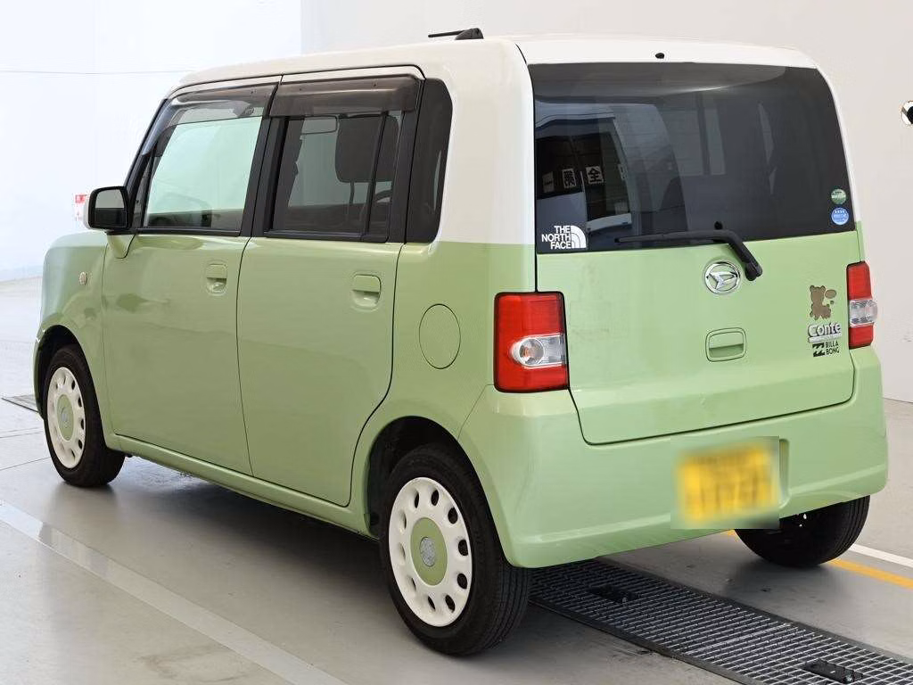 DAIHATSU MOVE CONTE