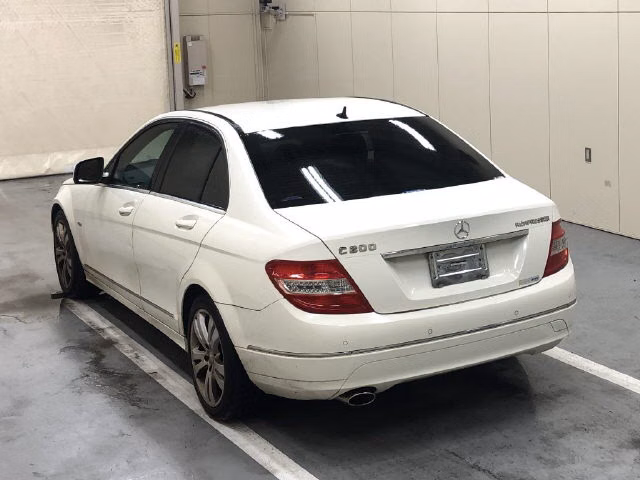 MERCEDES-BENZ C-CLASS