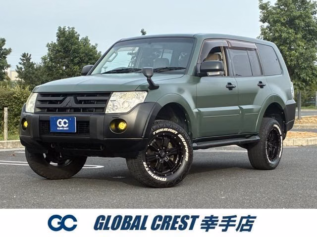 MITSUBISHI PAJERO
