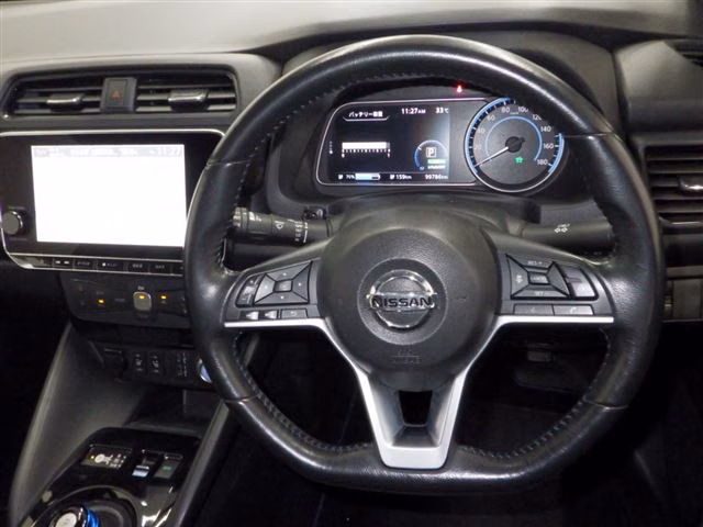 NISSAN LEAF