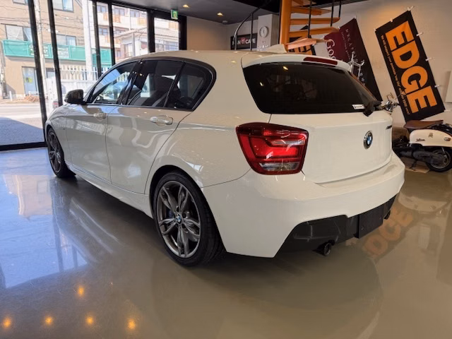 BMW 1-SERIES