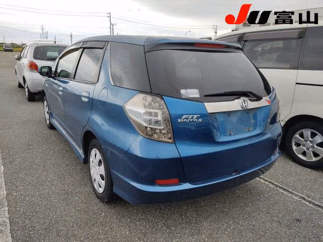 HONDA FIT SHUTTLE
