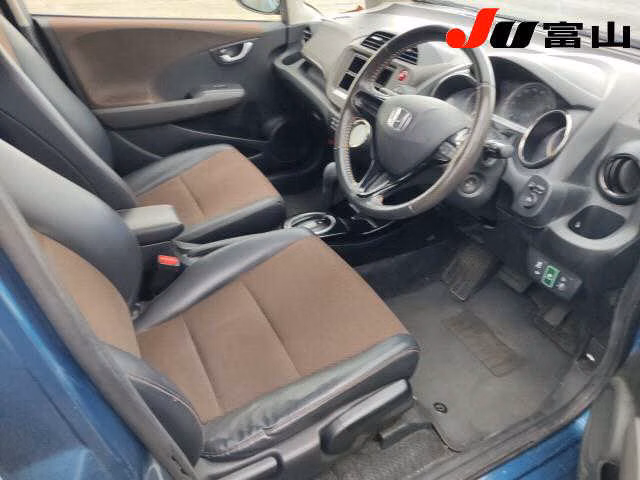 HONDA FIT SHUTTLE
