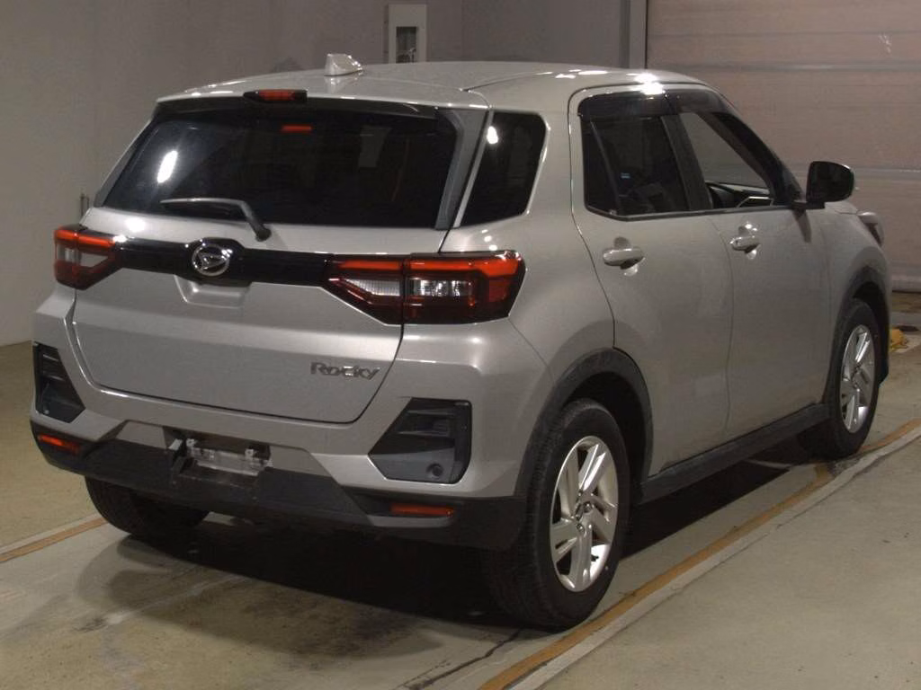 DAIHATSU ROCKY