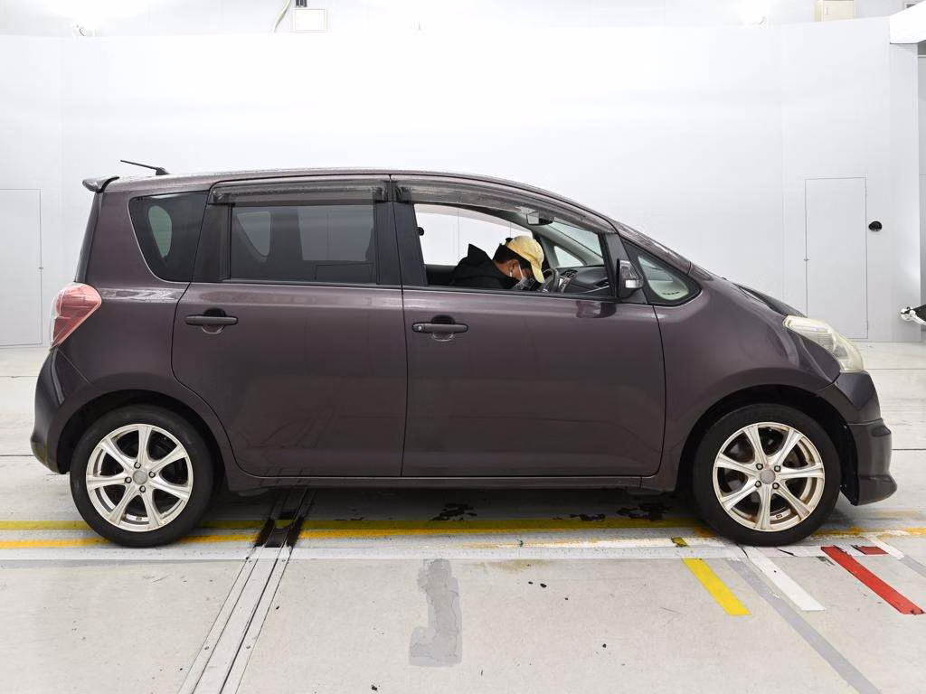 TOYOTA RACTIS