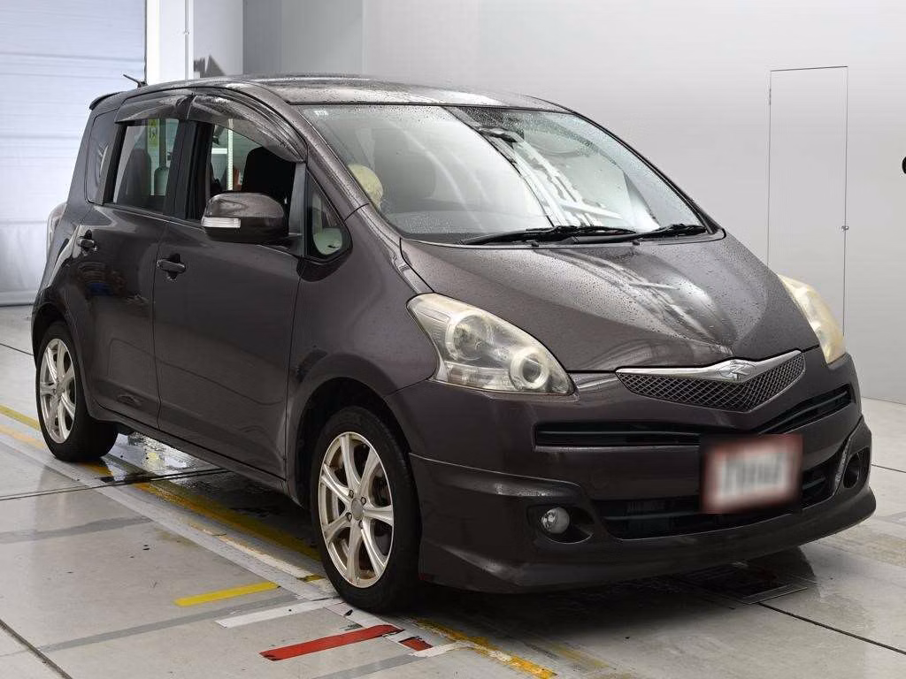 TOYOTA RACTIS