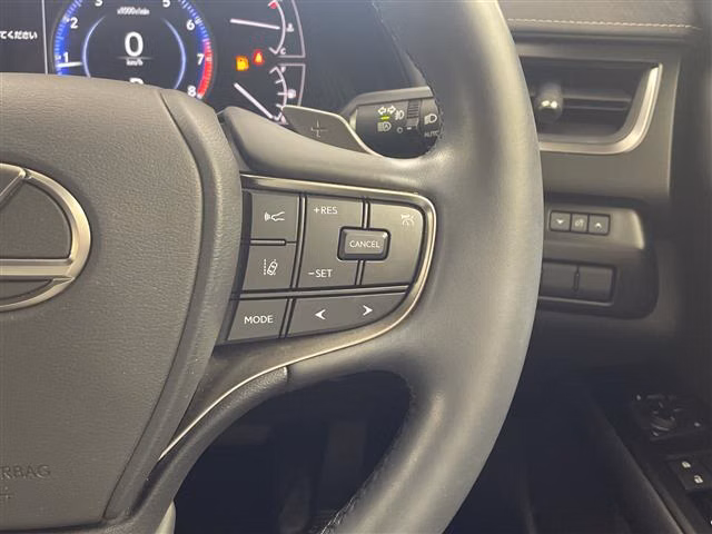 LEXUS UX200