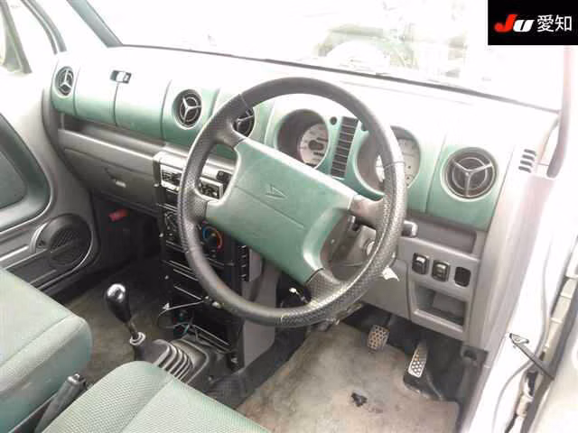 DAIHATSU NAKED