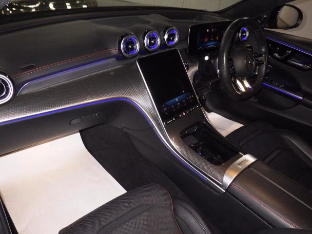 MERCEDES-BENZ C-CLASS
