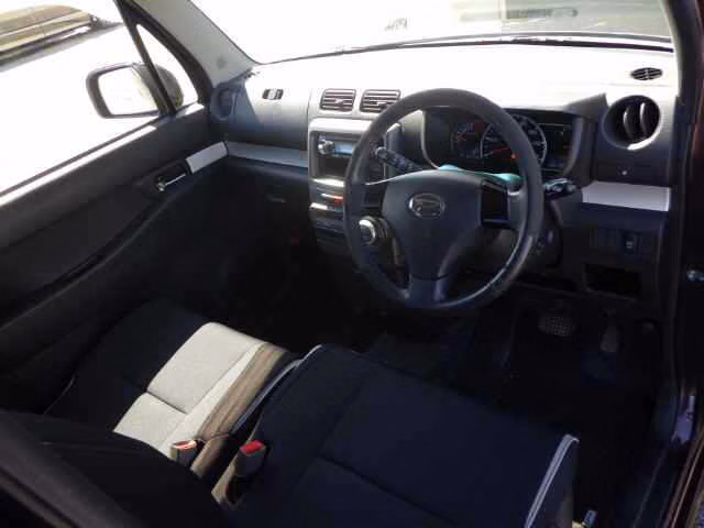 DAIHATSU MOVE CONTE