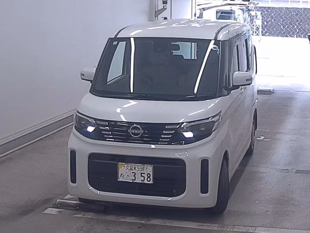 NISSAN ROOX