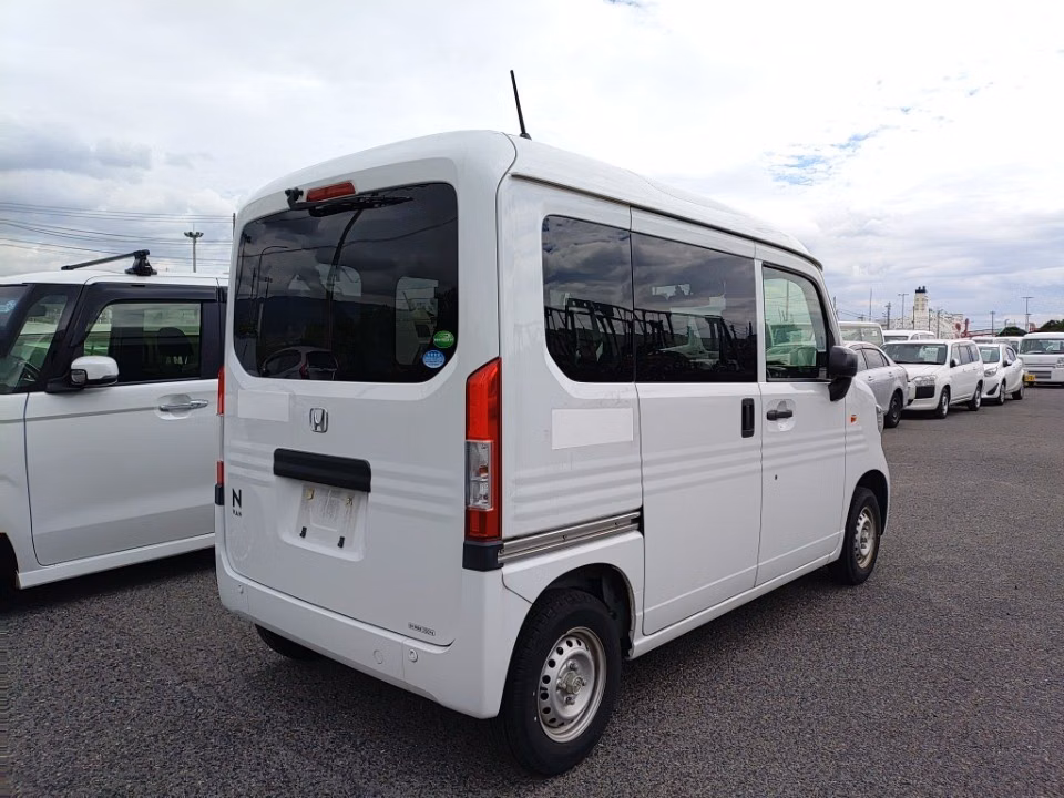 HONDA N-VAN