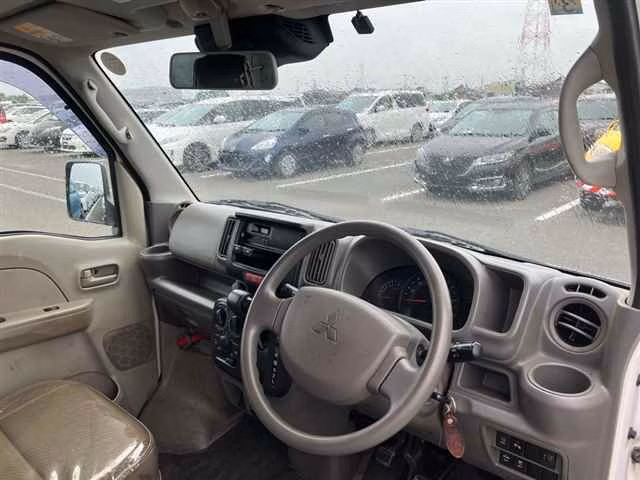 MITSUBISHI MINICAB