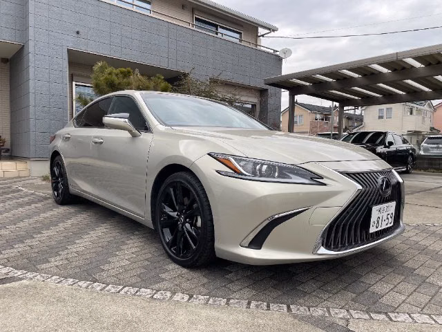 Lexus ES300h