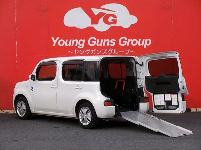 NISSAN CUBE