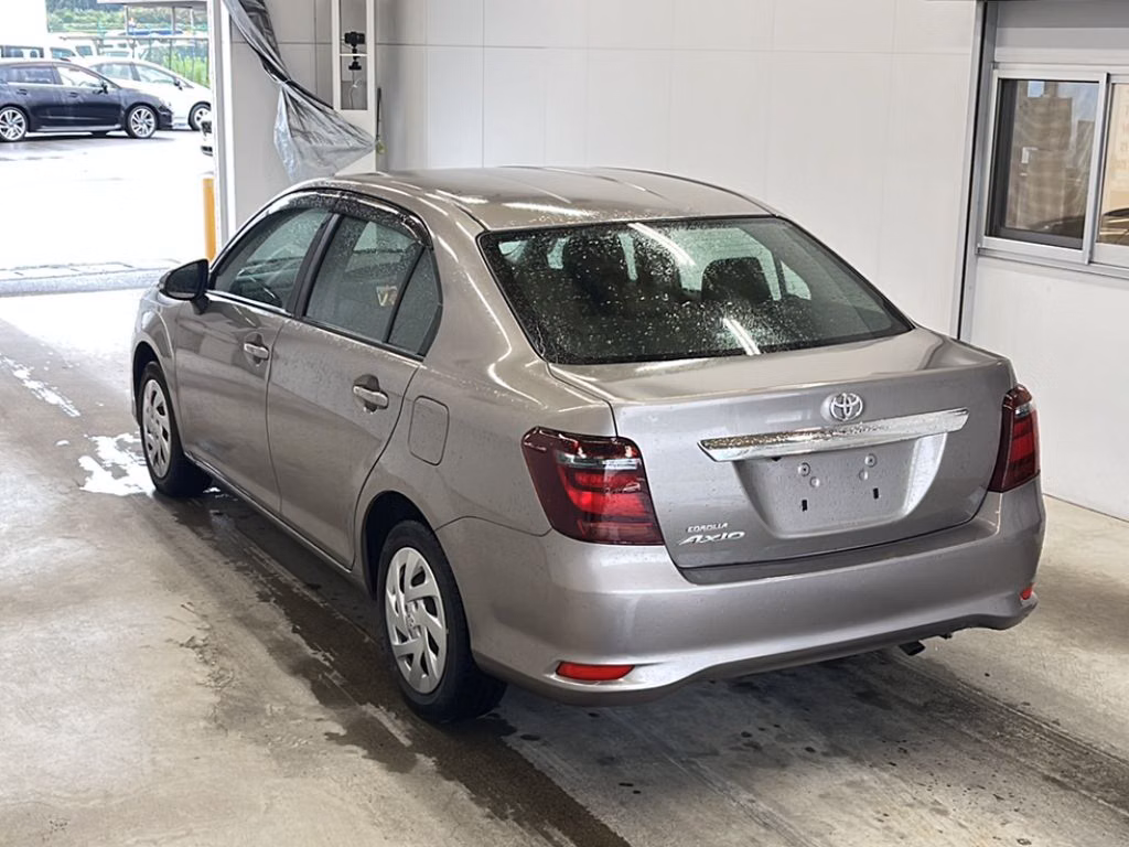 TOYOTA COROLLA AXIO