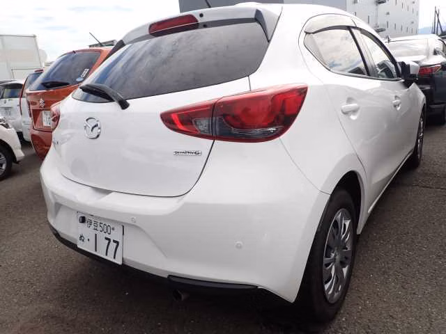 MAZDA MAZDA2