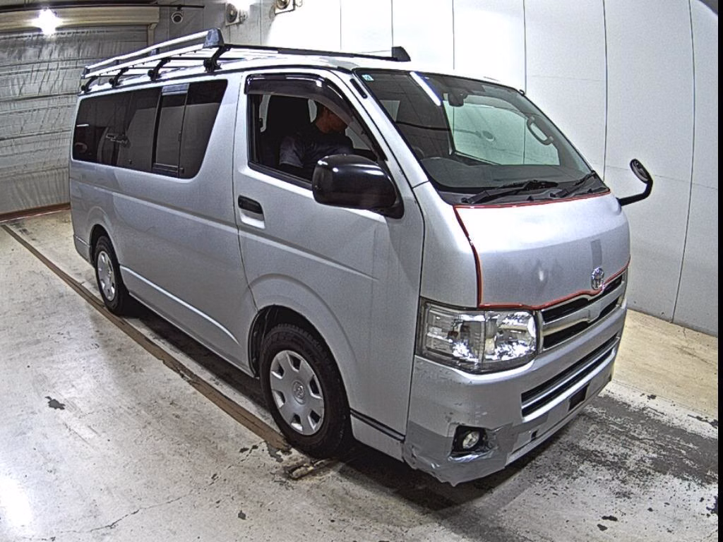 Toyota Regius Ace