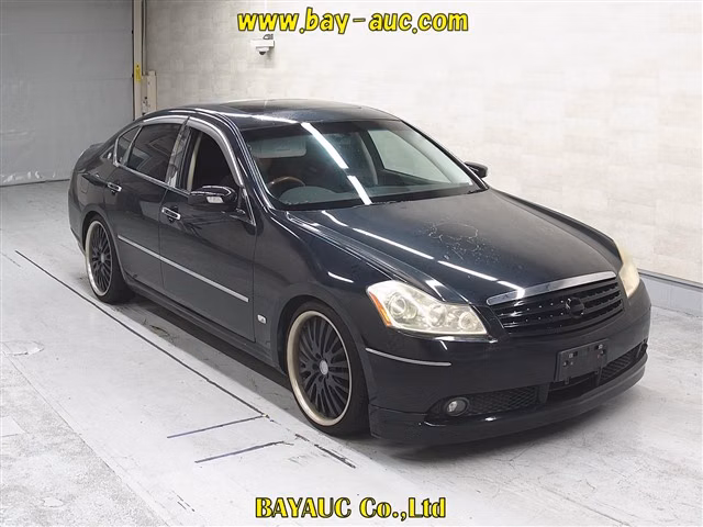 NISSAN FUGA