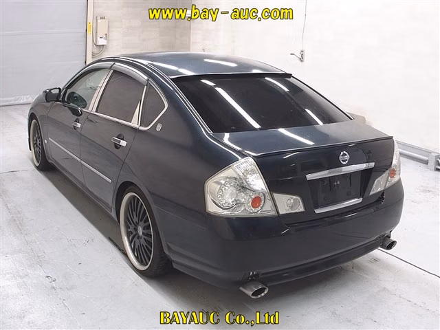 NISSAN FUGA